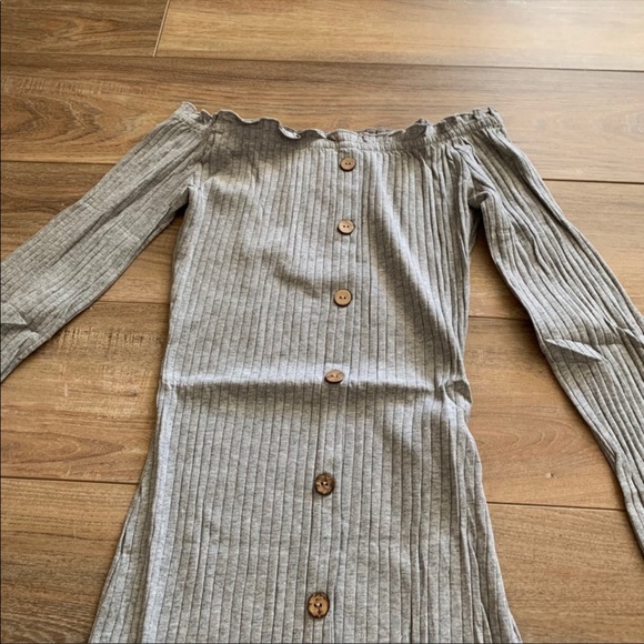 Off The Shoulder Long Sleeve Dress - Picture 8 of 9